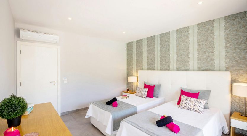 Photo of The Seaward Sojourn