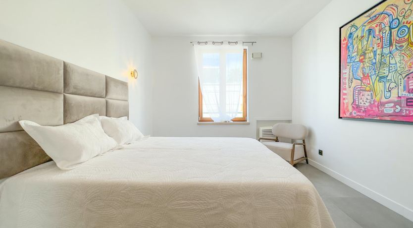 Photo of Champagne & Cannes