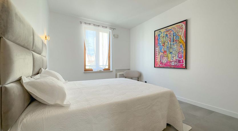 Photo of Champagne & Cannes