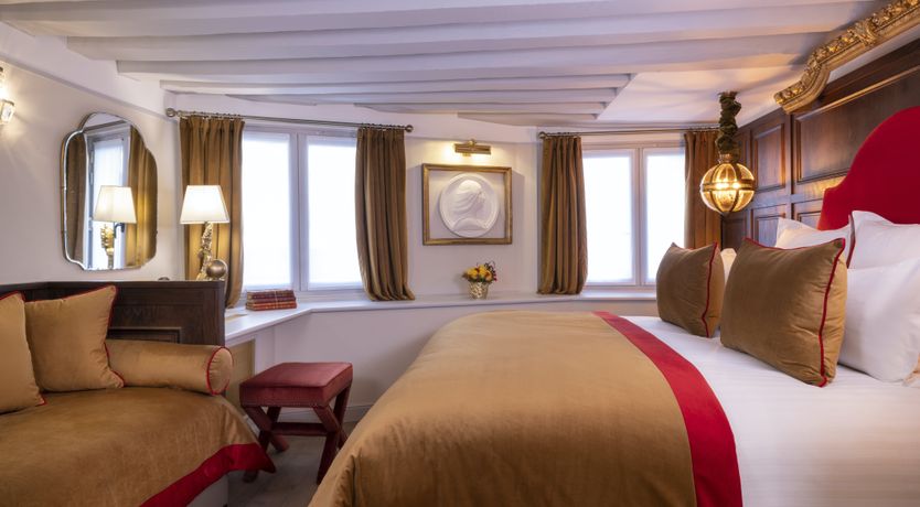 Photo of Little Parisienne