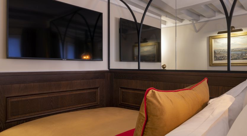 Photo of Little Parisienne