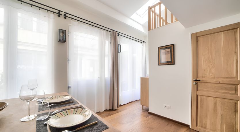 Photo of The Tour Guide