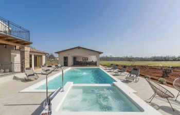 In the Croatian Sun Holiday Home