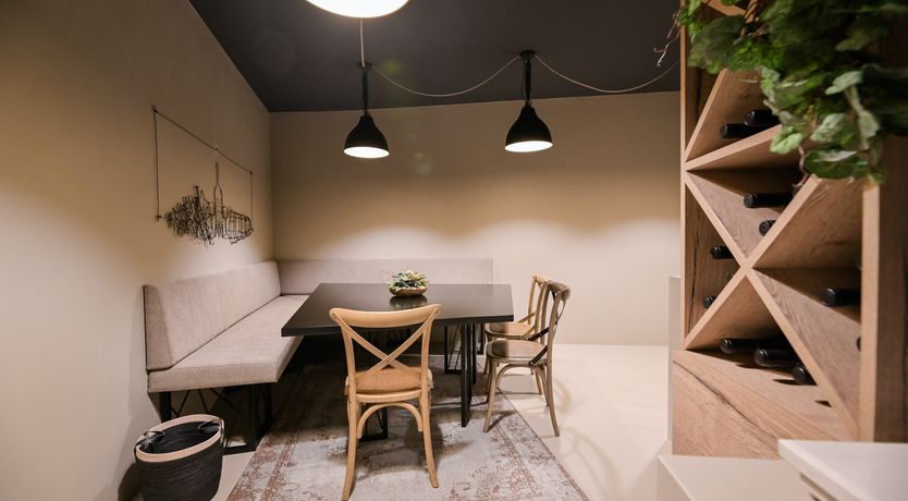 Photo of Emerald Echo