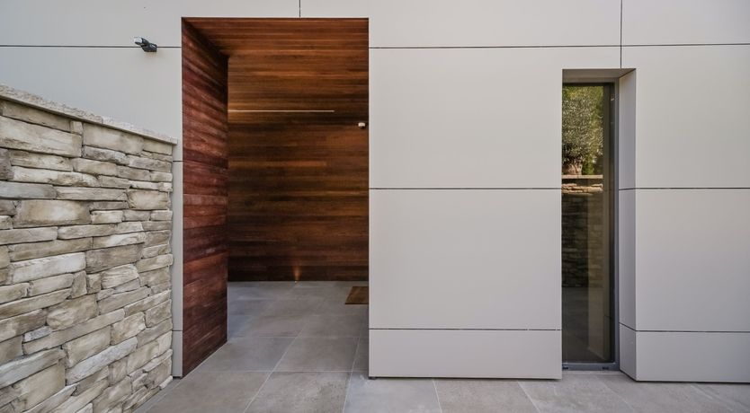 Photo of Emerald Echo