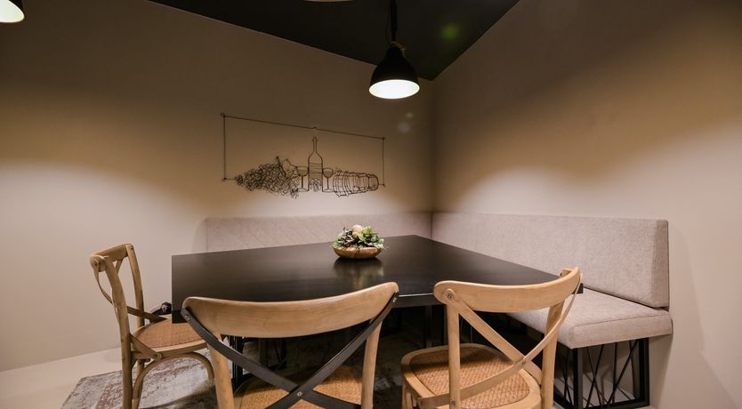 Photo of Emerald Echo