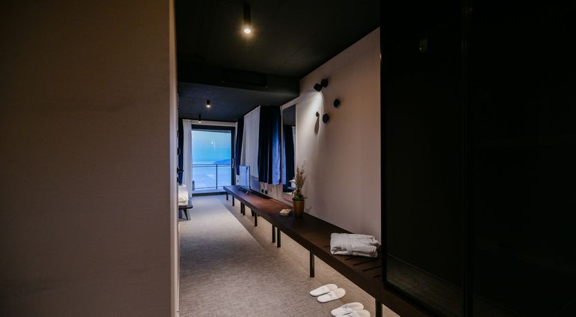 Photo of Emerald Echo