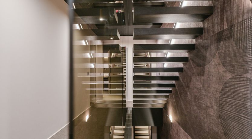 Photo of Emerald Echo