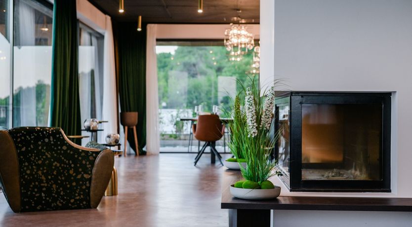 Photo of Emerald Echo