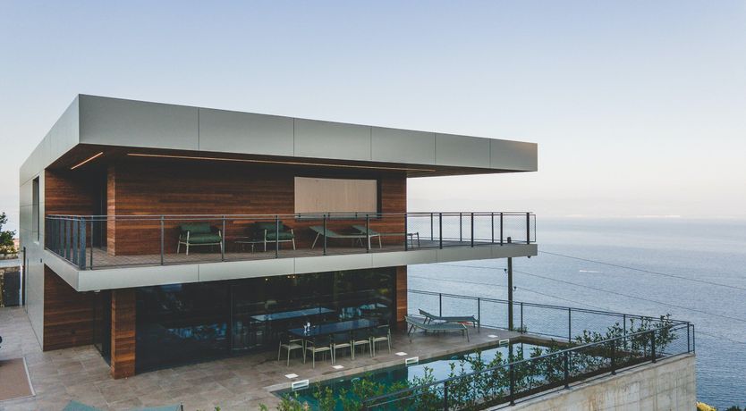 Photo of Emerald Echo