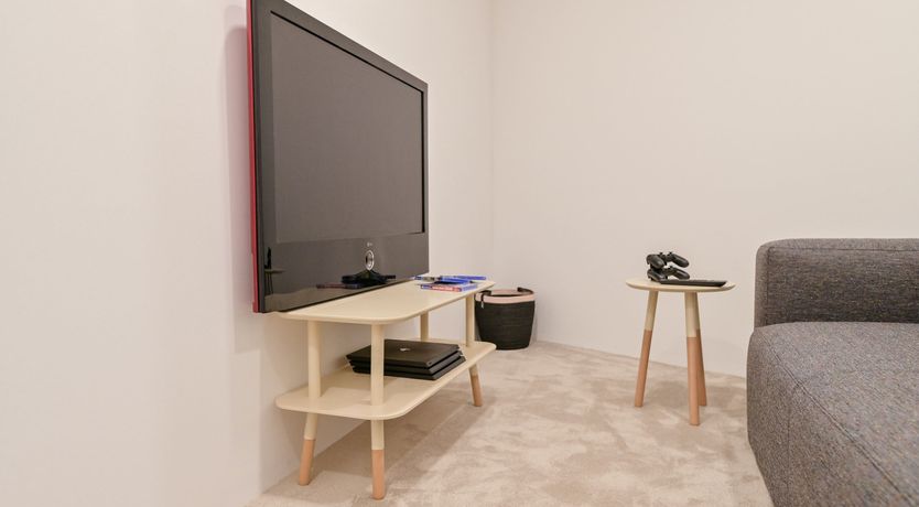 Photo of Emerald Echo