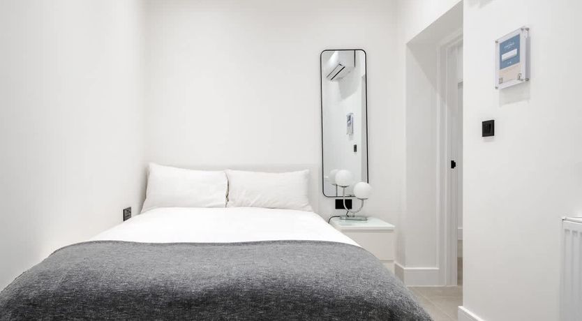 Photo of The Modern Mystique