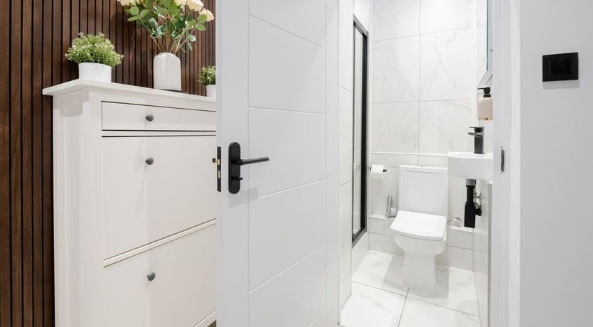 Photo of The Modern Mystique