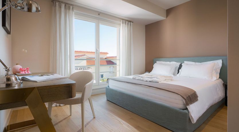 Photo of Little Dove