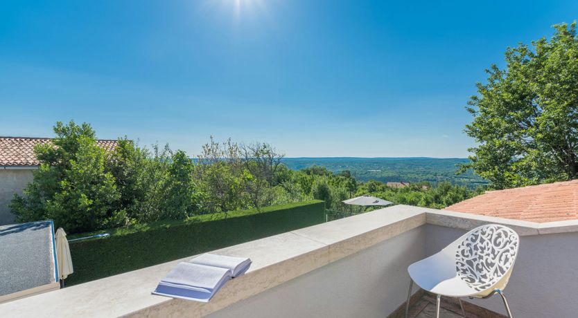 Photo of At the Opera House