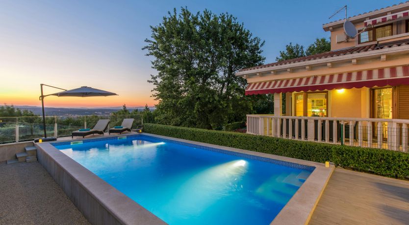 Photo of At the Opera House