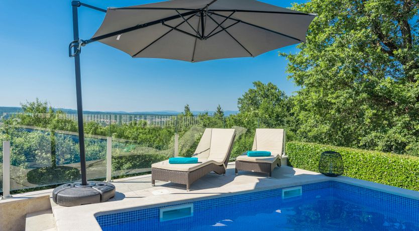 Photo of At the Opera House