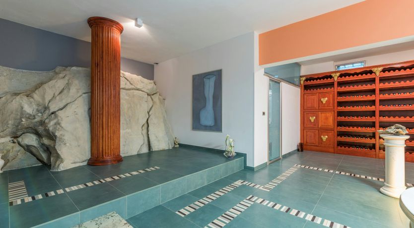 Photo of At the Opera House