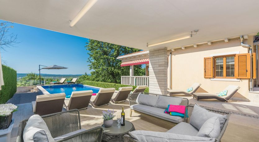 Photo of At the Opera House