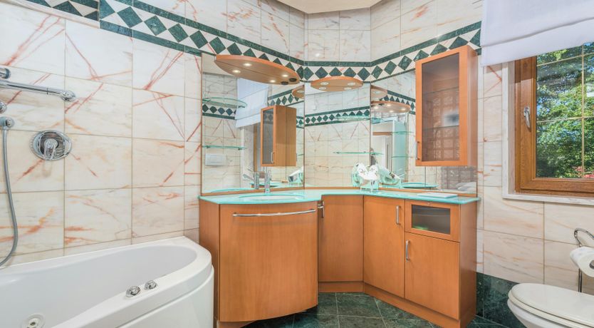 Photo of At the Opera House