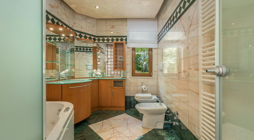 Photo of At the Opera House