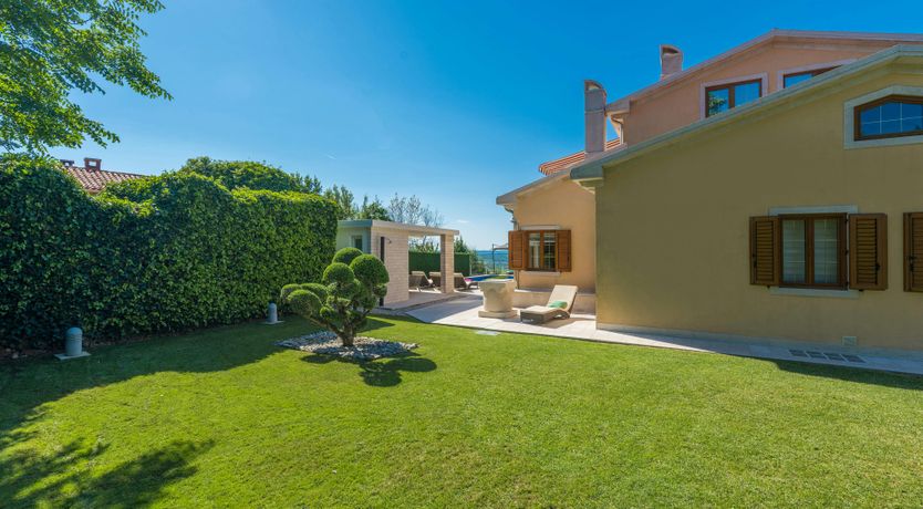 Photo of At the Opera House