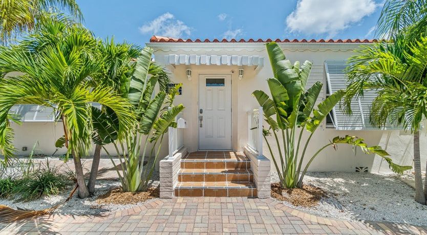 Photo of Palm to Palm