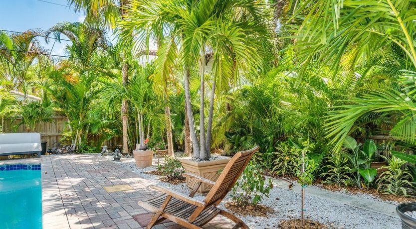 Photo of Palm to Palm