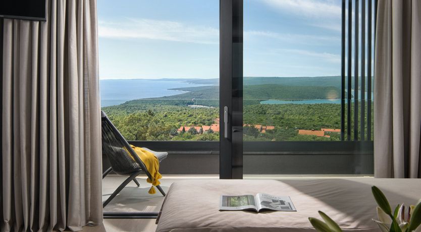 Photo of The Tomato Tree