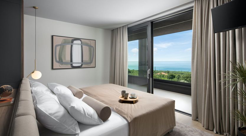 Photo of The Tomato Tree