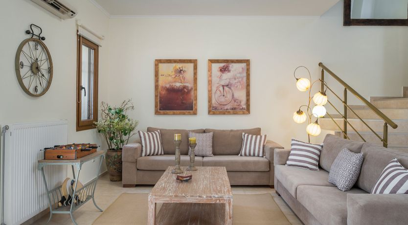 Photo of Lake Horizons