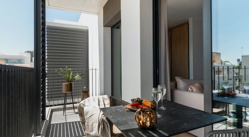 Photo of Cityscape Oasis