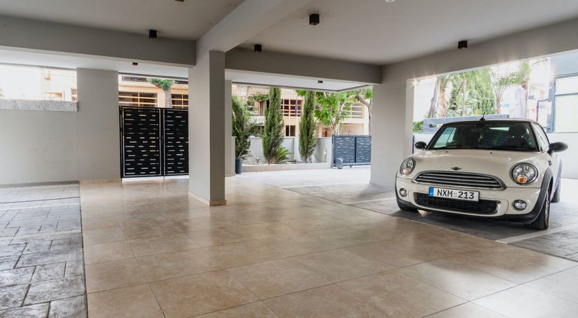 Photo of Cityscape Oasis