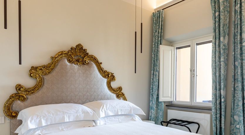 Photo of Peach & Mint