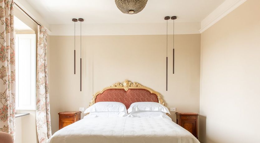 Photo of Peach & Mint