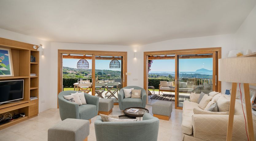 Photo of Bougainvillea Kiss