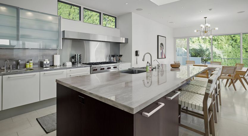 Photo of Ocean on the Horizon