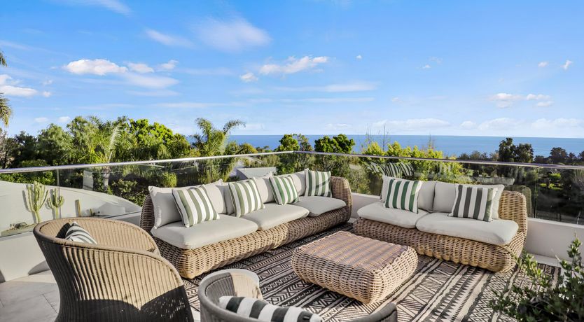 Photo of Ocean on the Horizon