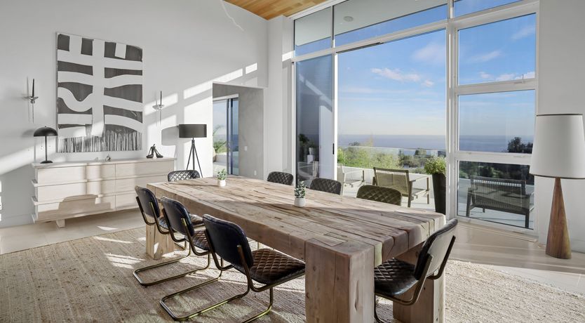 Photo of Ocean on the Horizon