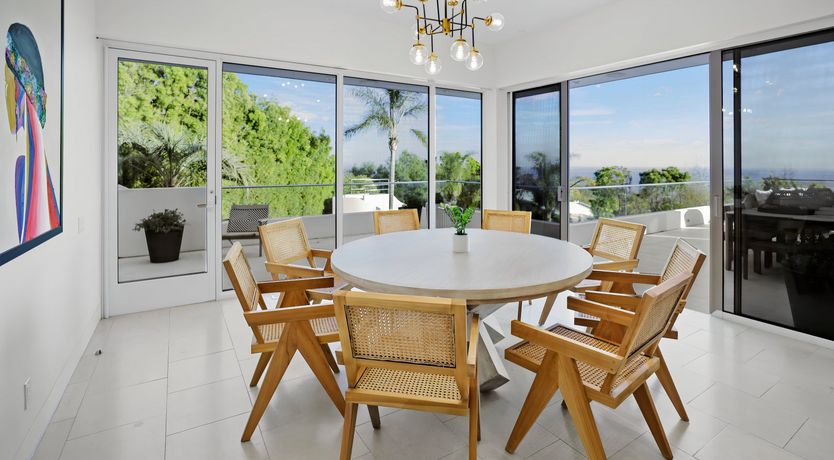 Photo of Ocean on the Horizon