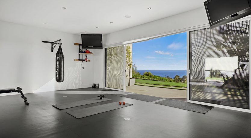 Photo of Ocean on the Horizon