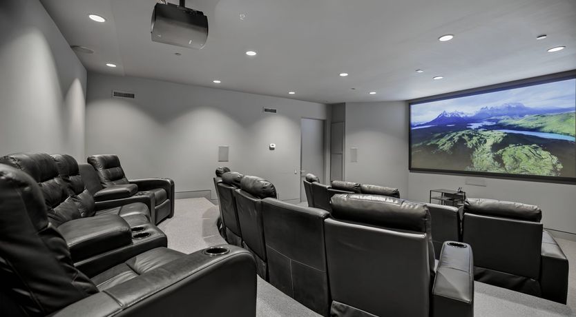 Photo of Ocean on the Horizon