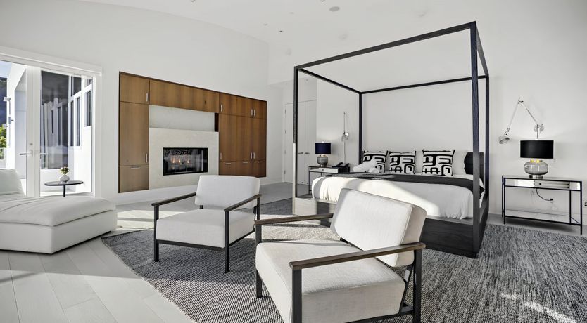 Photo of Ocean on the Horizon