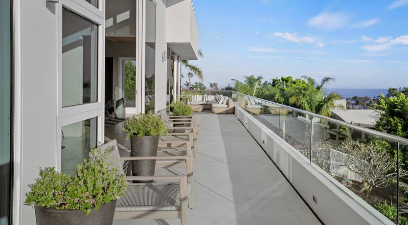 Photo of Ocean on the Horizon