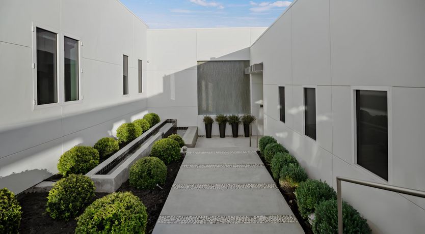 Photo of Ocean on the Horizon