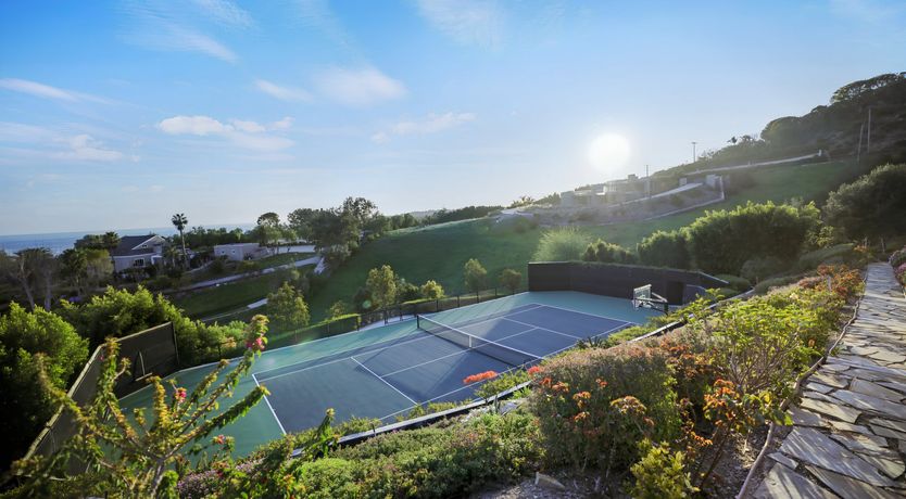 Photo of Ocean on the Horizon