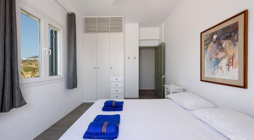 Photo of Crescent Moon View