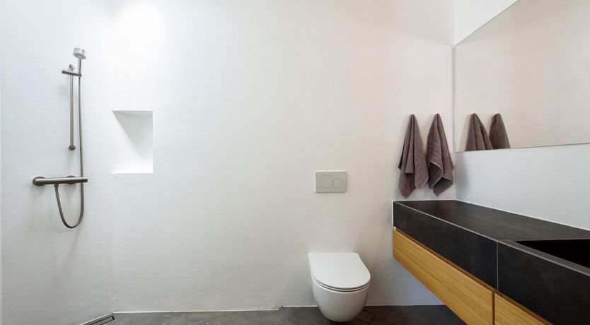 Photo of Crescent Moon View