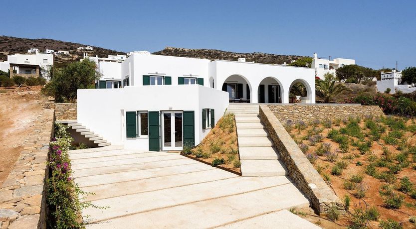 Photo of Crescent Moon View