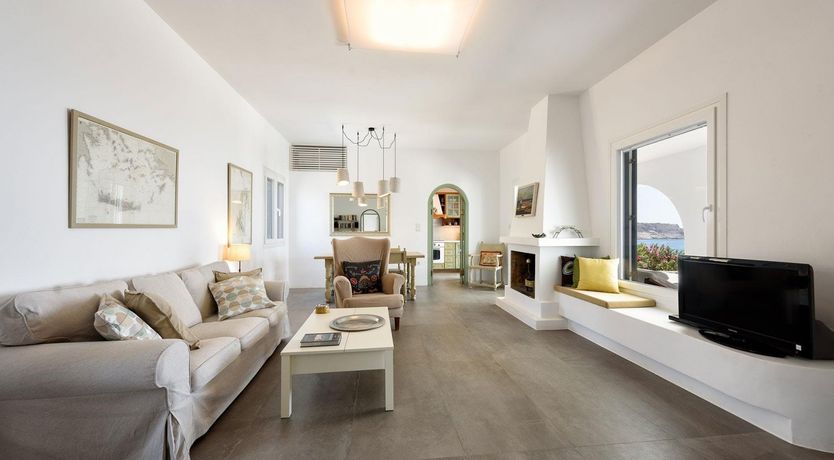 Photo of Crescent Moon View